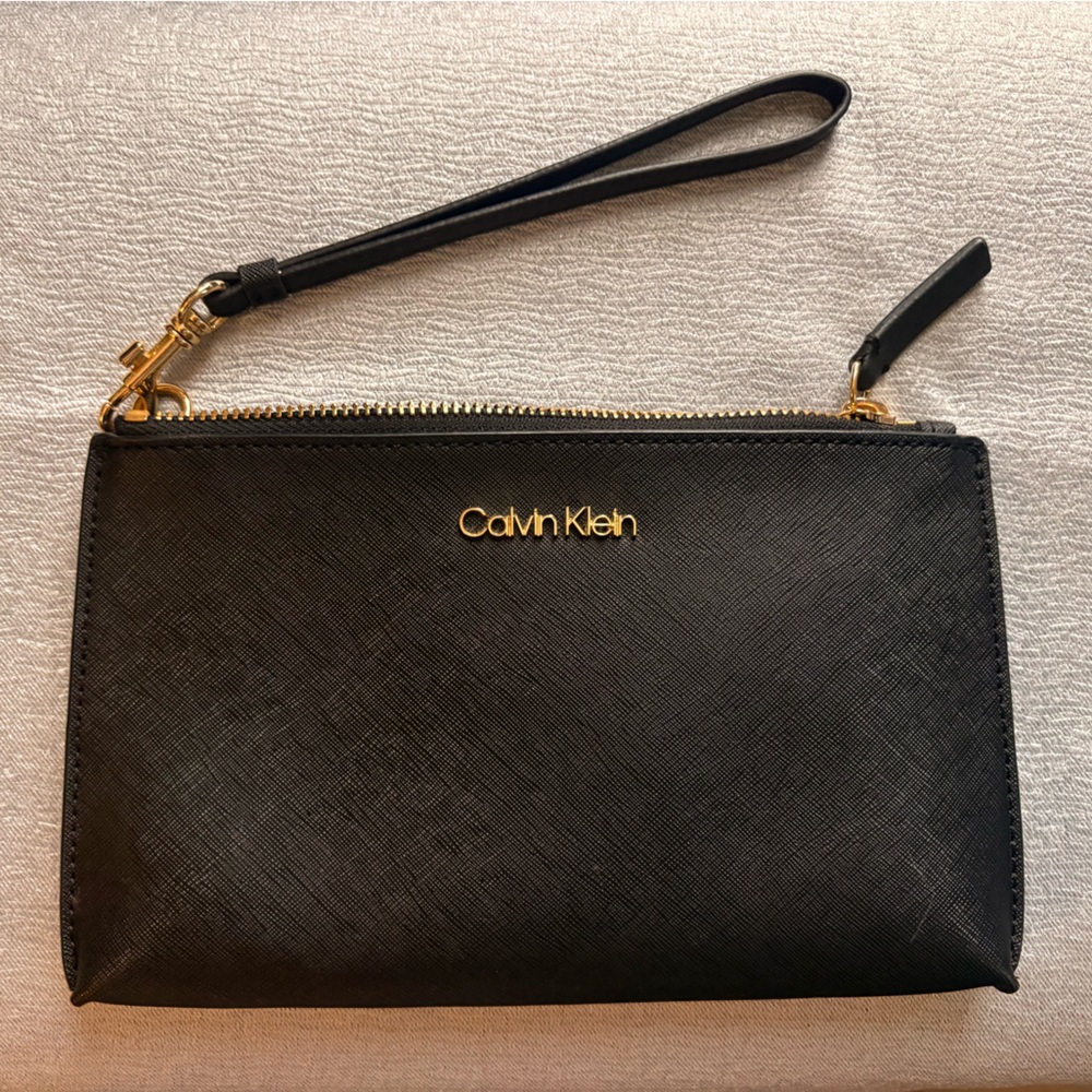 Calvin Klein Black Zip Wristlet Wallet Gold Hardware